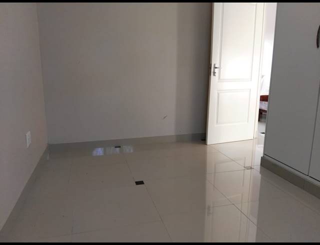 1 BEDROOM SECTIONAL TITLE TO LET IN CLARE ESTATE
